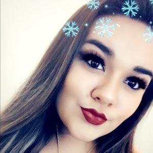 Meet your Posher, Samantha